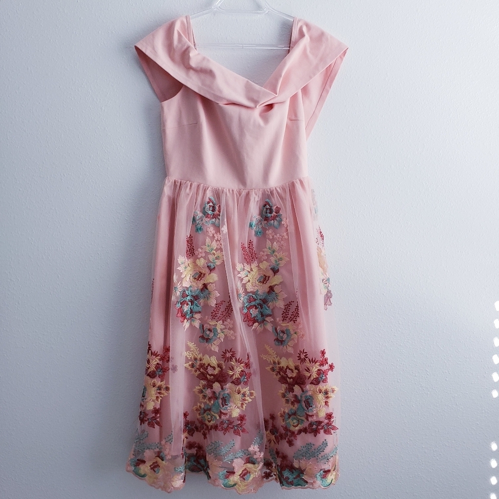 Gianni Bini Off The Shoulder Floral Midi Dress - Picture 2 of 11